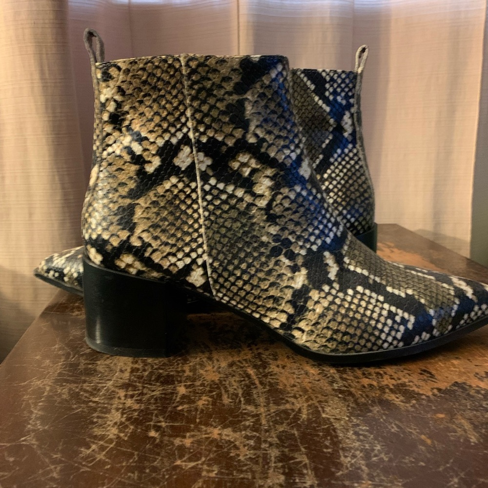 Everlane the Boss Boot size 9